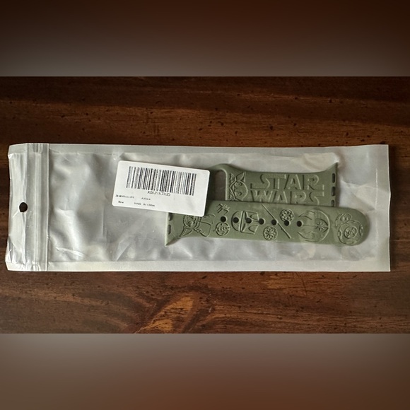 Baby Yoda Sport Band Compatible with Apple Watch 38mm 40mm 41mm 42mm - Picture 6 of 6